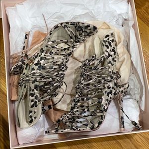 Sophia Webster wrap around zipper sandals sz 36